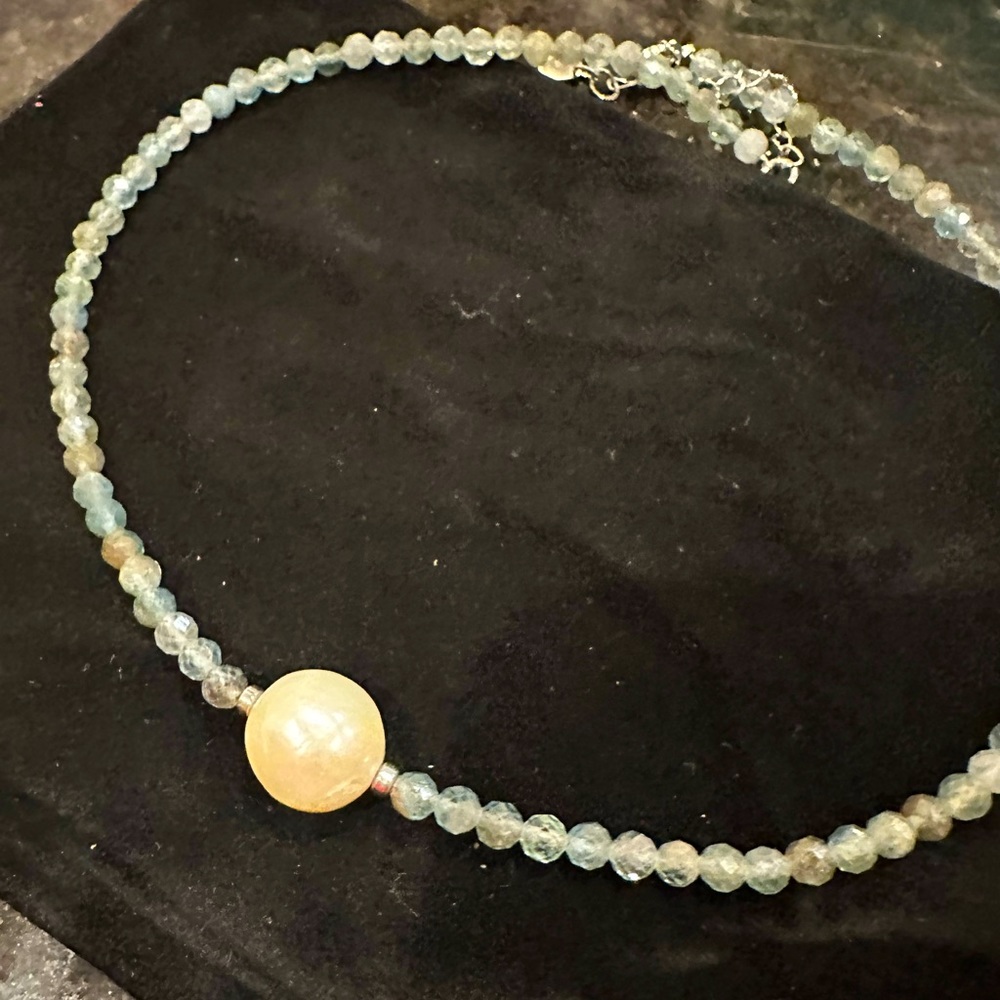 NEW Large Freshwater Pearl and Crystal necklace with 925 sterling silver closure